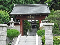 これも資料に載っていた高雲山永泉寺。入り口のみ