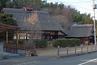 野猿街道そばの小泉家