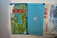 貼ってあるのは知る人ぞ知る村松昭の鳥瞰図