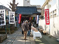 恵比寿天（成田山伝法院）。小さくてわかりにくいところにある