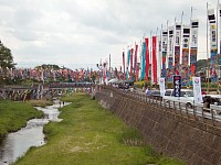 鶴見川の鯉幟