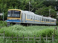 横浜高速鉄道Y000系。Wikiと同じ場所からかな