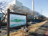 万願寺駅からけっこうある