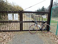 右は玉川学園の敷地になる